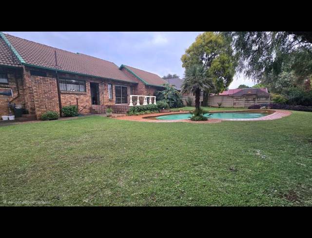 3 BEDROOM HOUSE FOR SALE IN ELSPARK
